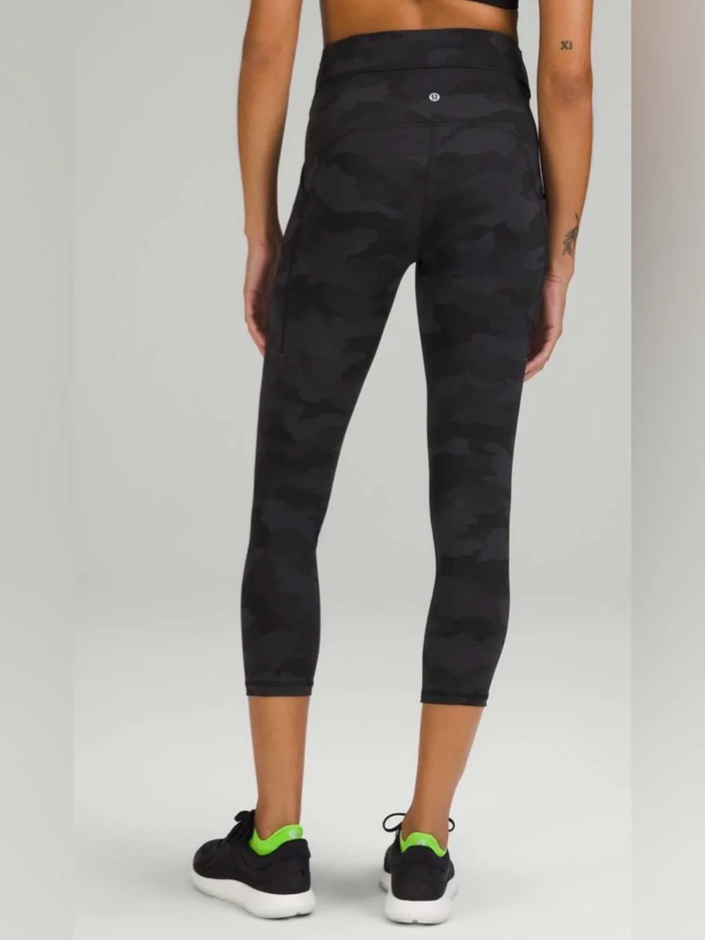 NWOT New Lululemon Power Thru High-Rise Crop 23" Heritage 365 Camo Deep Coal